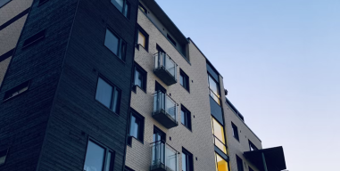 photo-1545324418-cc1a3fa10c00